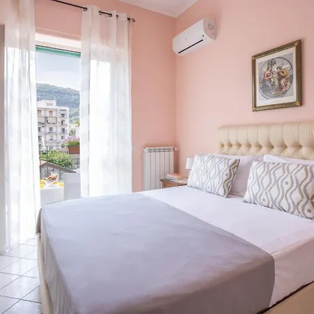 Sorrentovibes - In With Balcony And View Sorrento