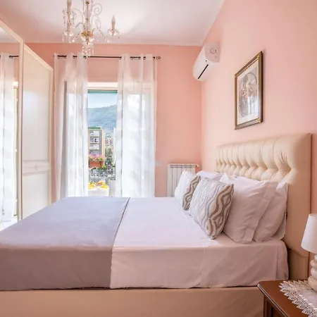 Sorrentovibes - In With Balcony And View Sorrento