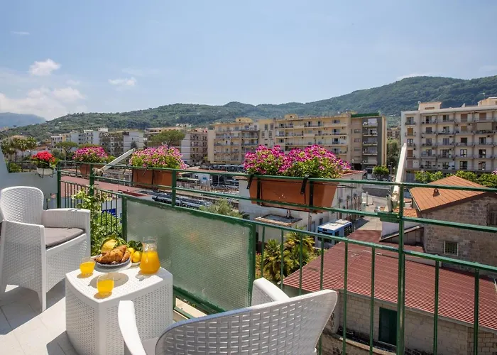 Sorrentovibes - In With Balcony And View