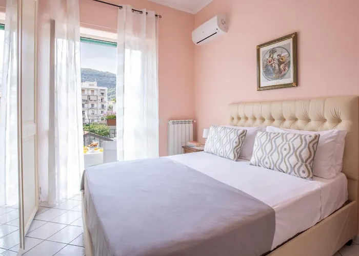 Sorrentovibes - In With Balcony And View Sorrento