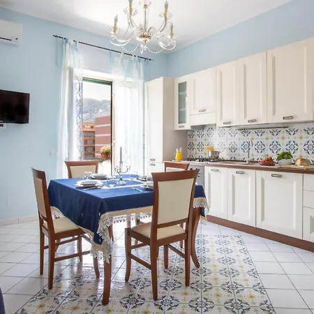 Sorrentovibes - In With Balcony And View Σορέντο