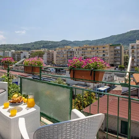 Sorrentovibes - In With Balcony And View